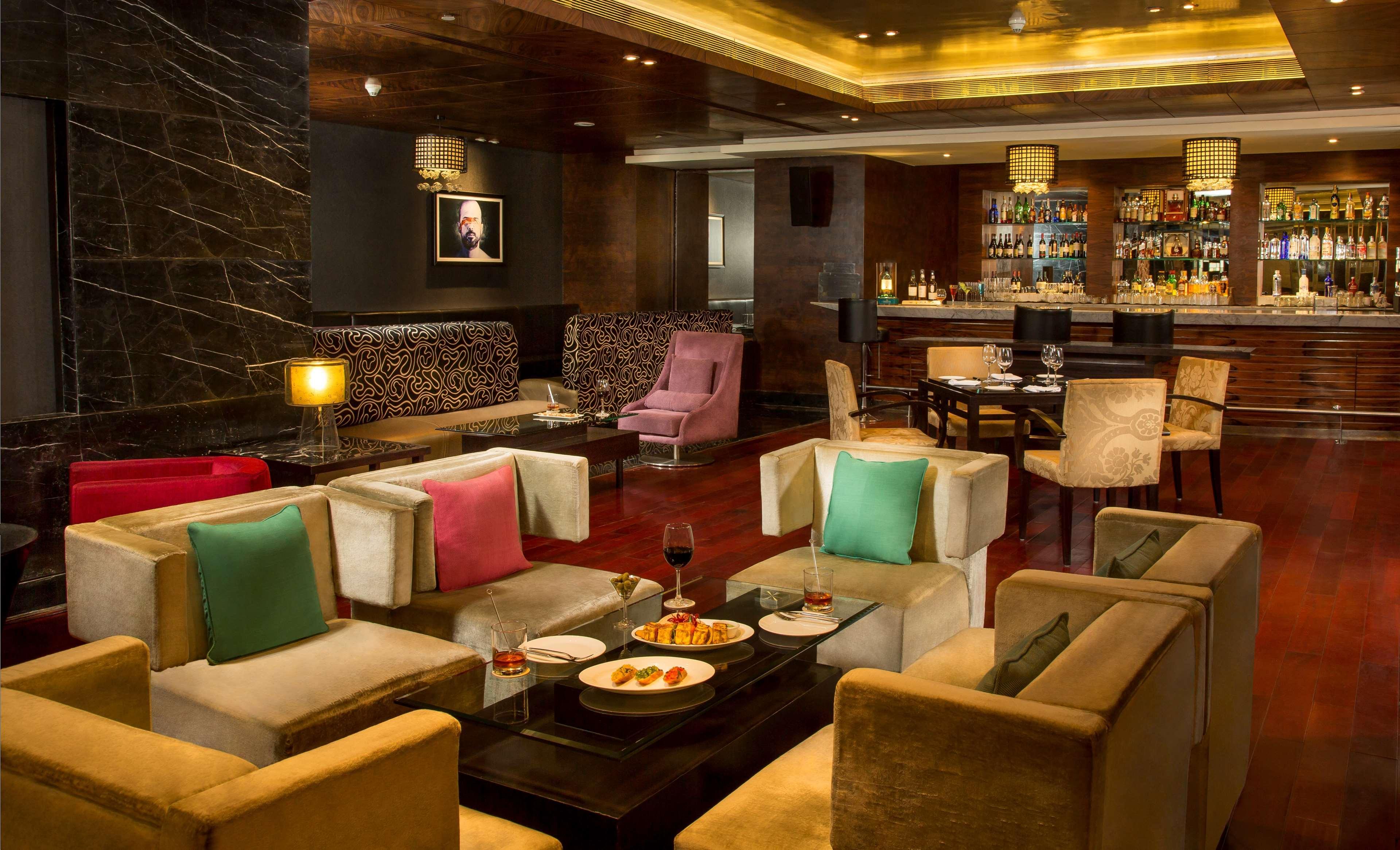 Radisson Blu Kaushambi Delhi NCR Ghaziabad Exterior foto