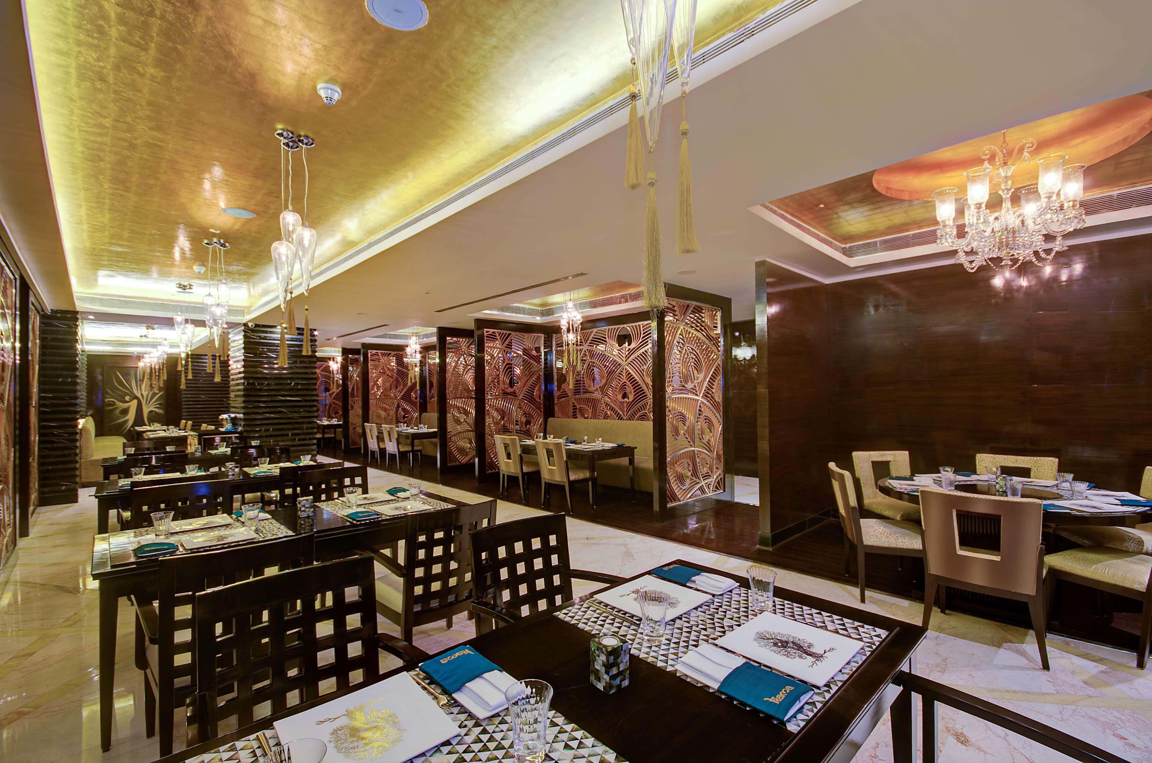 Radisson Blu Kaushambi Delhi NCR Ghaziabad Exterior foto