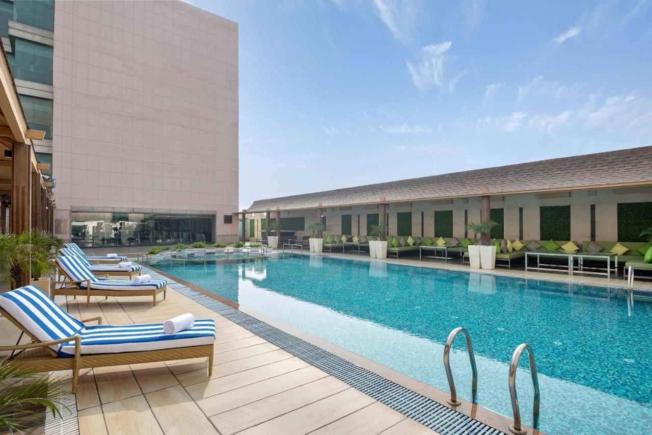 Radisson Blu Kaushambi Delhi NCR Ghaziabad Exterior foto